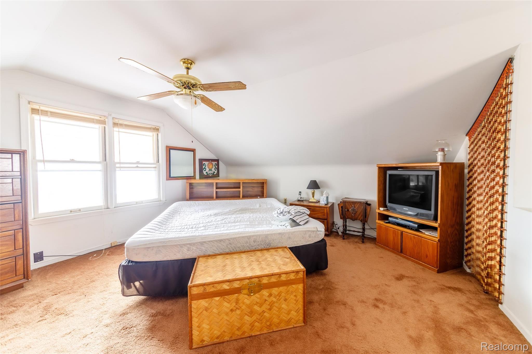 11333 Inkster Road Livonia, MI 48150 - Photo 15 of 24 Spacious master suite is the perfect get away