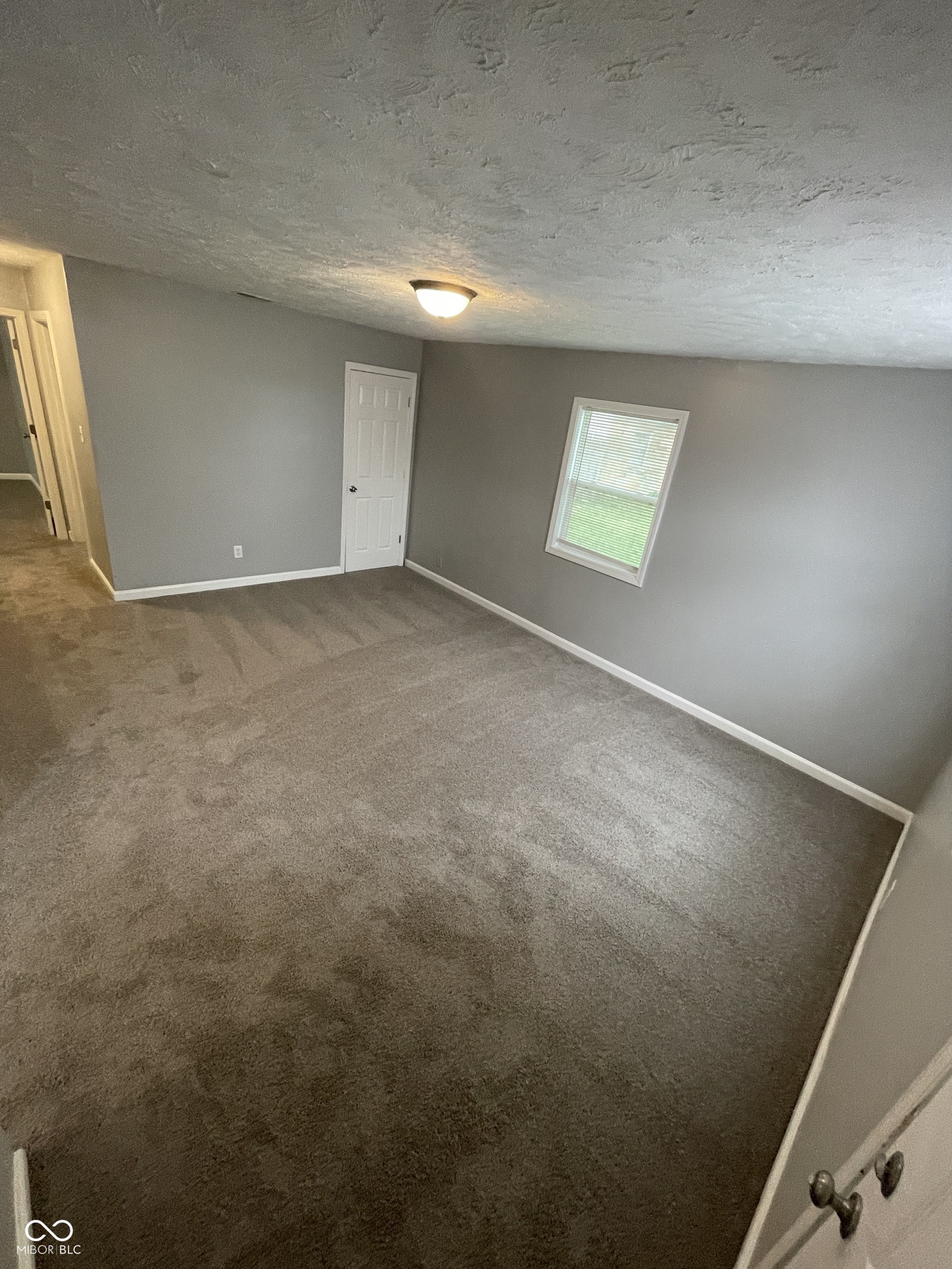 6226 East 21st Street Indianapolis, IN 46219 - Photo 4 of 12