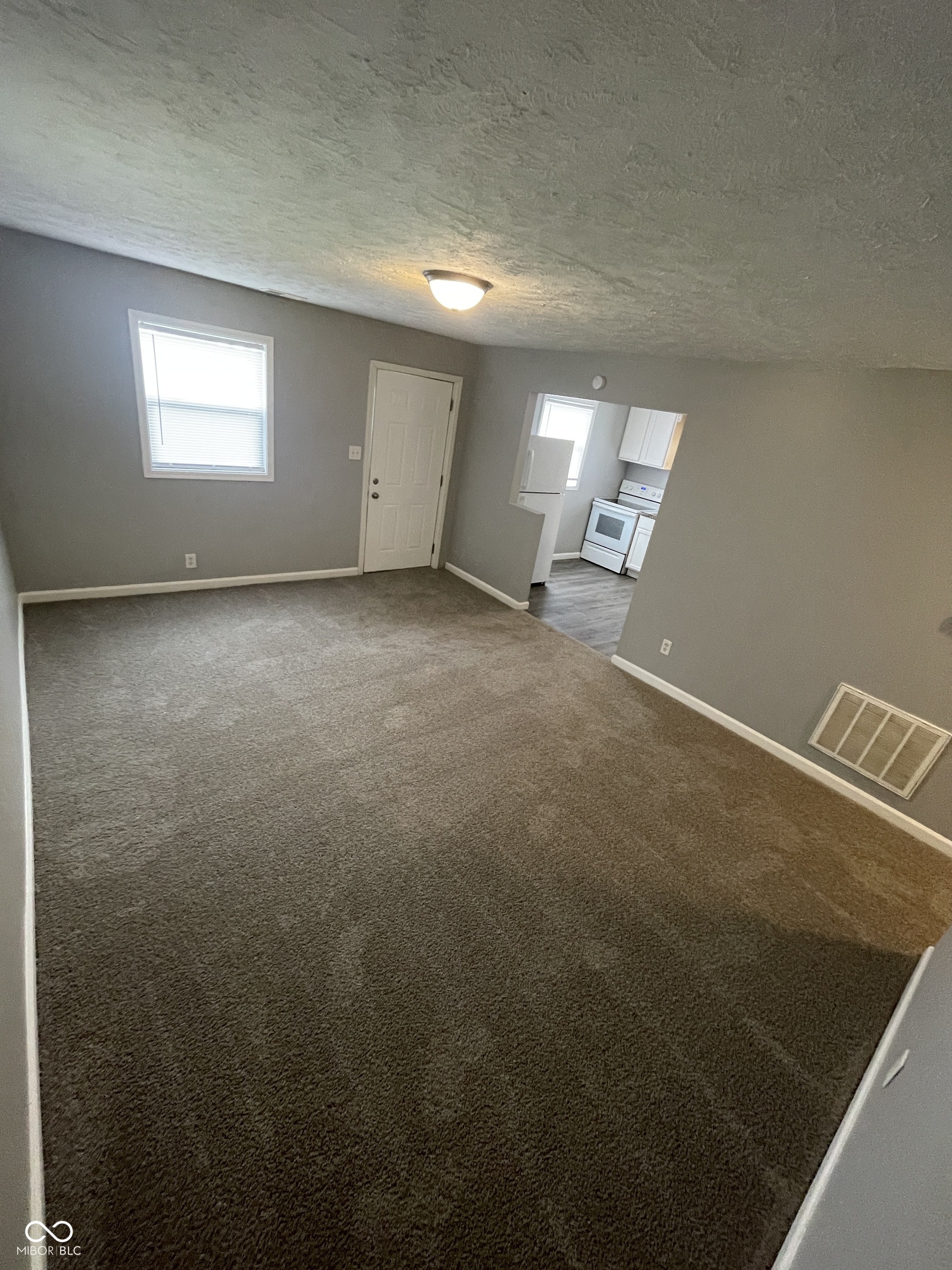 6226 East 21st Street Indianapolis, IN 46219 - Photo 5 of 12