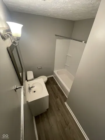 $775 | 6226 East 21st Street, Indianapolis, IN 46219