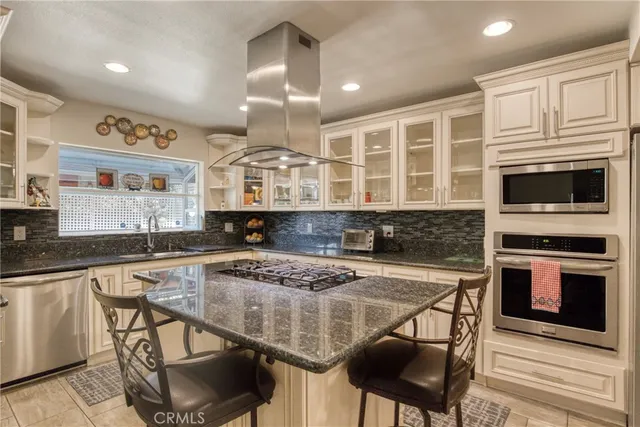 $859,000 | 19016 Runnymede Street, Reseda, CA 91335