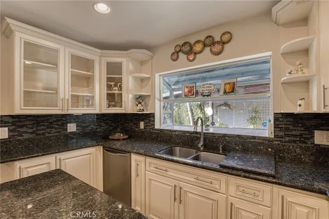 $859,000 | 19016 Runnymede Street, Reseda, CA 91335