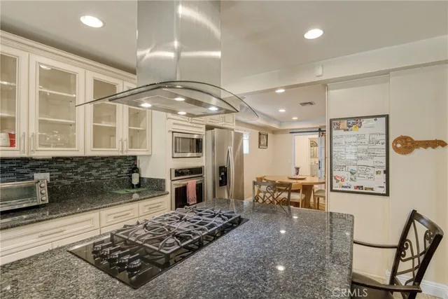 $859,000 | 19016 Runnymede Street, Reseda, CA 91335