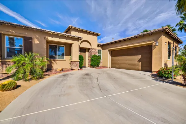 $799,900 | 48117 London Bridge Place, Indio, CA 92201