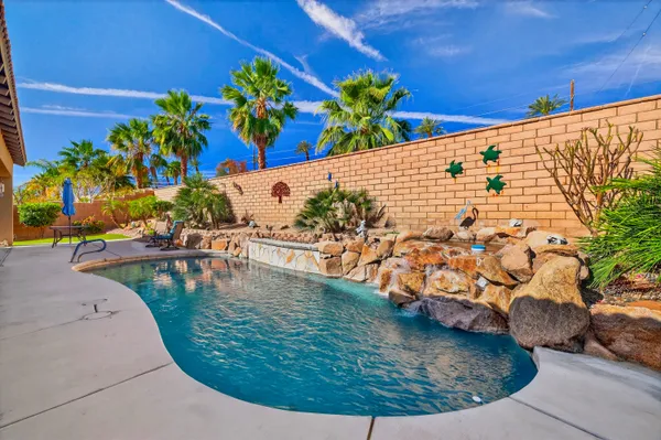 $799,900 | 48117 London Bridge Place, Indio, CA 92201