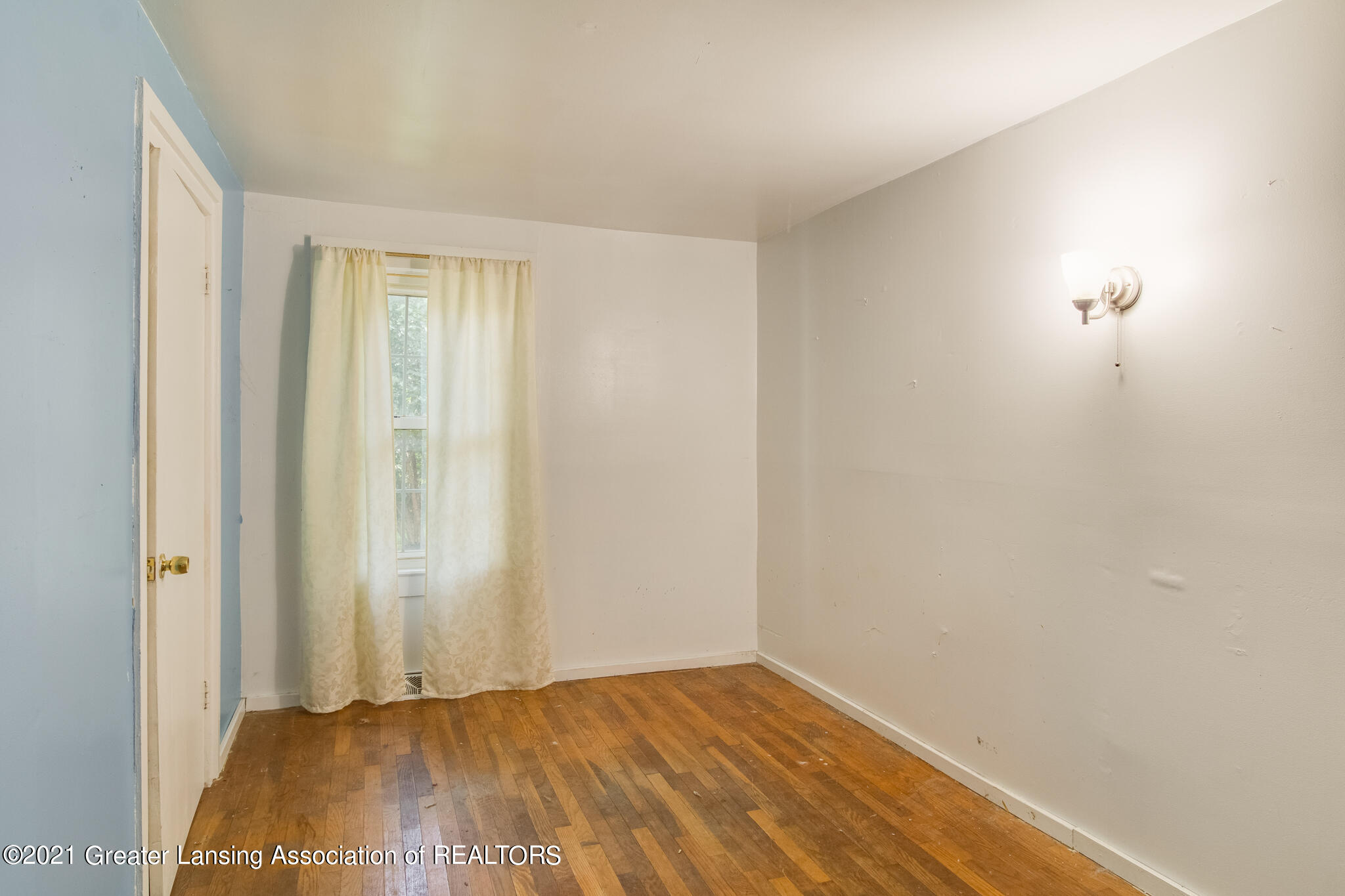 2116 Ives Road Leslie, MI 49251 - Photo 21 of 39 2116_Ives_CASSIE-26