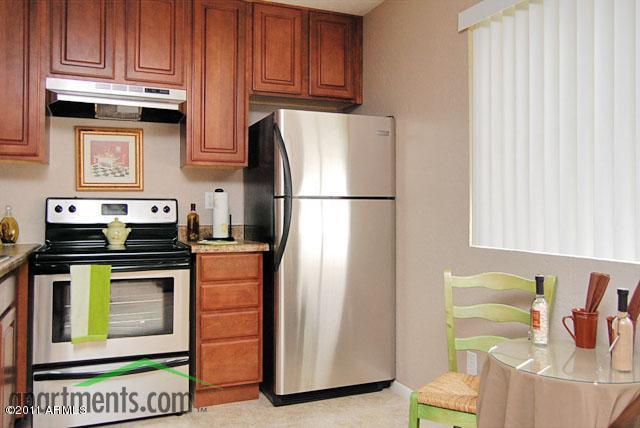 1321 East Mountain View Road, Unit 142 Phoenix, AZ 85020 - Photo 4 of 9 Loma Bonita4