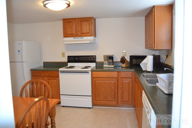 358 Carl Giles Road Boone, NC 28607 - Photo 15 of 25 Gallery Image 15