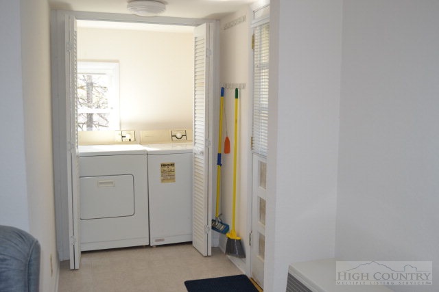 358 Carl Giles Road Boone, NC 28607 - Photo 10 of 25 Gallery Image 10