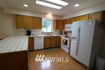 24337 Stottlemeyer Road Northeast Poulsbo, WA 98370 - Photo 14 of 24 Gallery Image 14