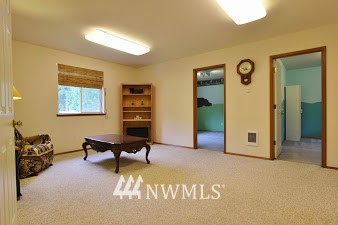 24337 Stottlemeyer Road Northeast Poulsbo, WA 98370 - Photo 18 of 24 Gallery Image 18