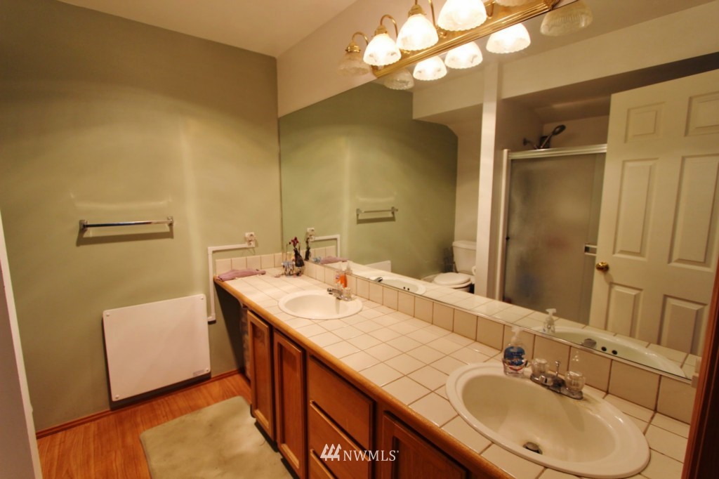 24337 Stottlemeyer Road Northeast Poulsbo, WA 98370 - Photo 22 of 24 Gallery Image 22