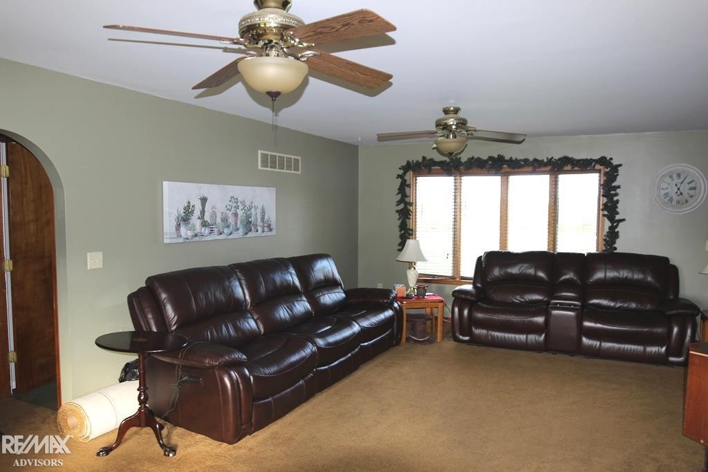 1247 Kinney Road Memphis, MI 48041 - Photo 12 of 26 50063840-11.JPG