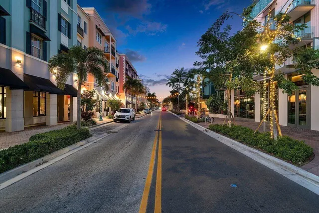 $3,450 | 200 Northeast 2nd Avenue, Unit 401, Delray Beach, FL 33444