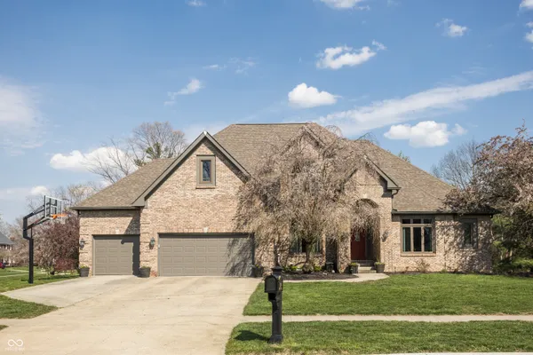$1,175,000 | 9904 Oak Ridge Drive, Zionsville, IN 46077