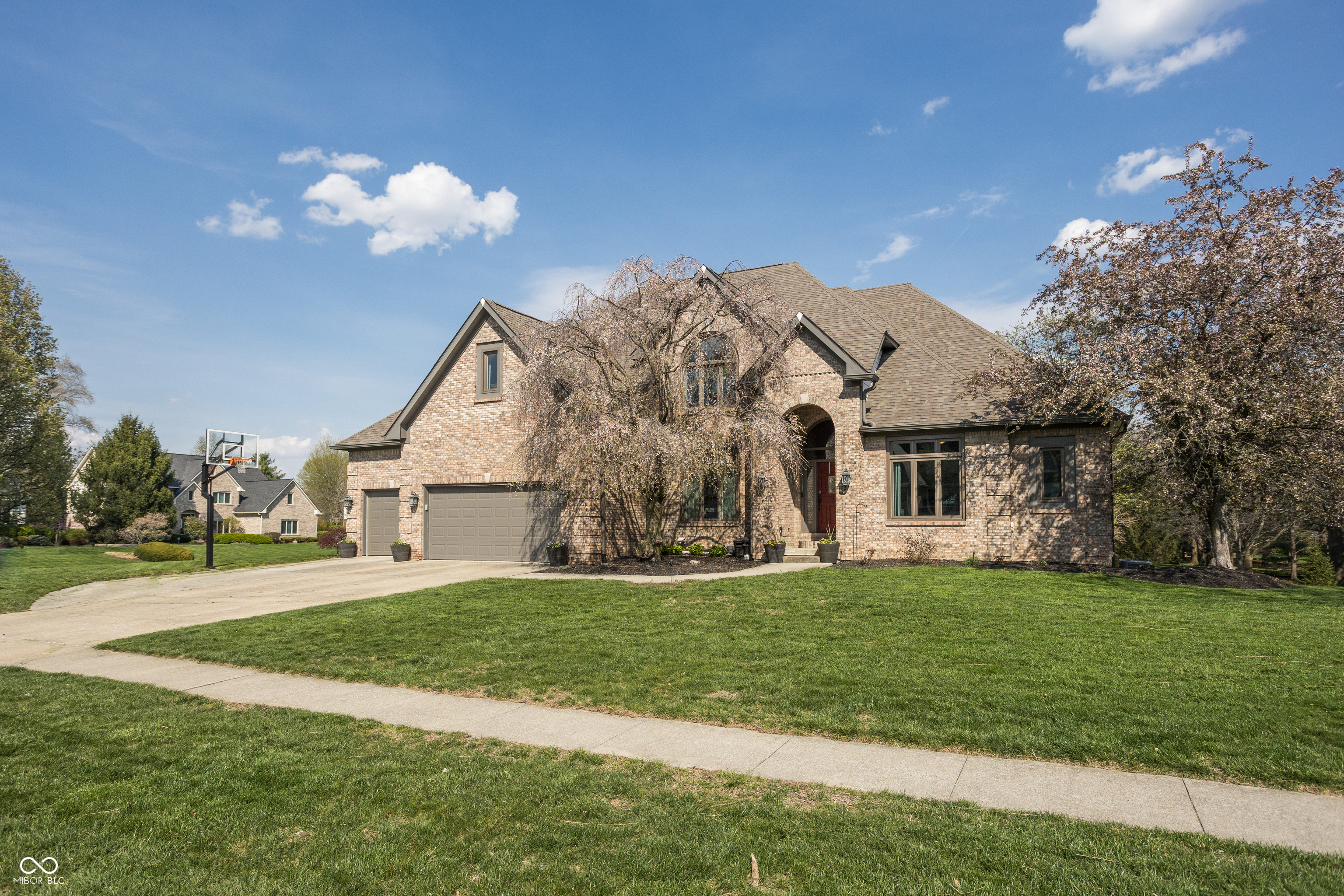 9904 Oak Ridge Drive Zionsville, IN 46077 - Photo 2 of 86