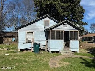 $21,000 | 219 Elm Street, Greenwood, MS 38930