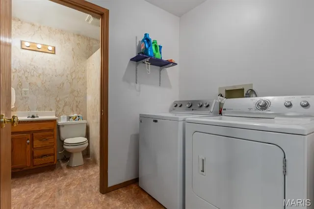 $499,000 | 5939 Oak Creek Trail, Mount Olive, IL 62069