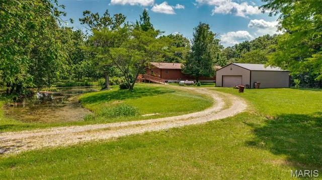 $499,000 | 5939 Oak Creek Trail, Mount Olive, IL 62069