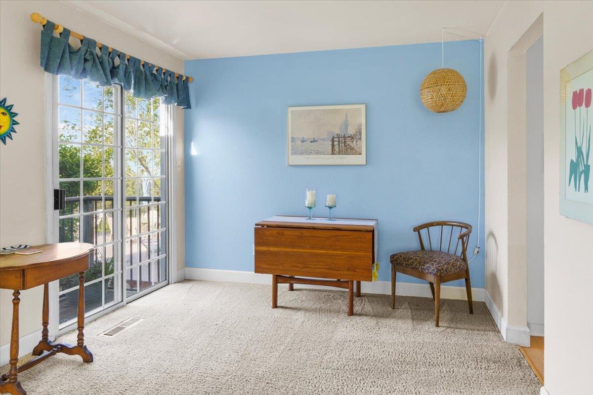 6980 Crystal Boulevard El Dorado, CA 95623 - Photo 44 of 49 a living room with furniture and a window