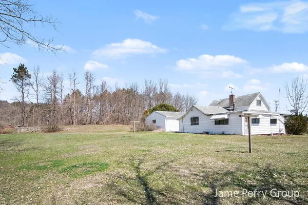 $200,000 | 80 West Holland Lake Road, Sidney, MI 48885