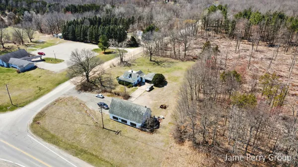 $200,000 | 80 West Holland Lake Road, Sidney, MI 48885