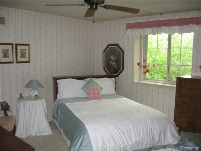 36261 Smithfield Road Farmington, MI 48335 - Photo 15 of 16 BR 2