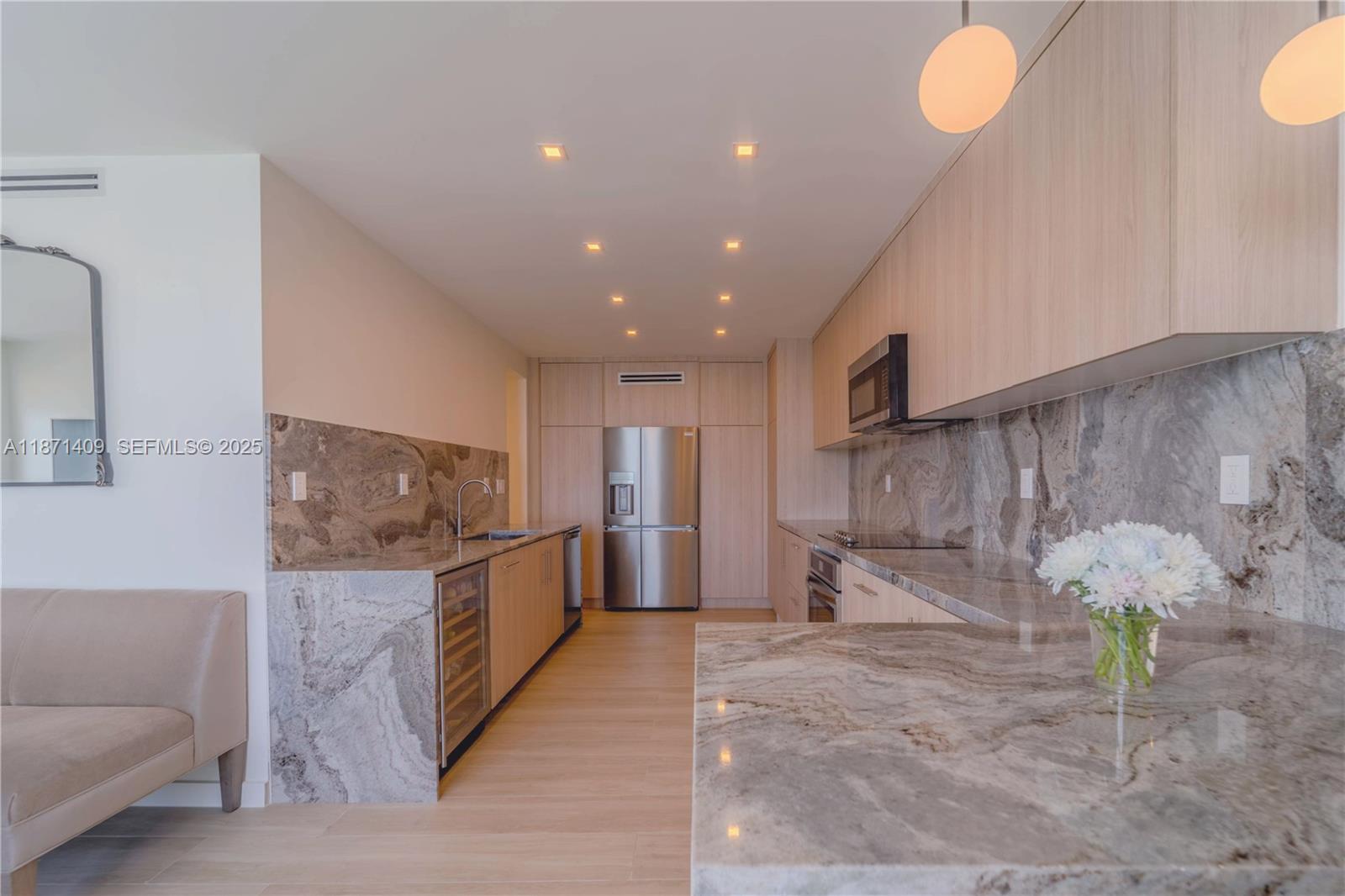 3 Island Avenue, Unit 9I Miami Beach, FL 33139 - Photo 5 of 26