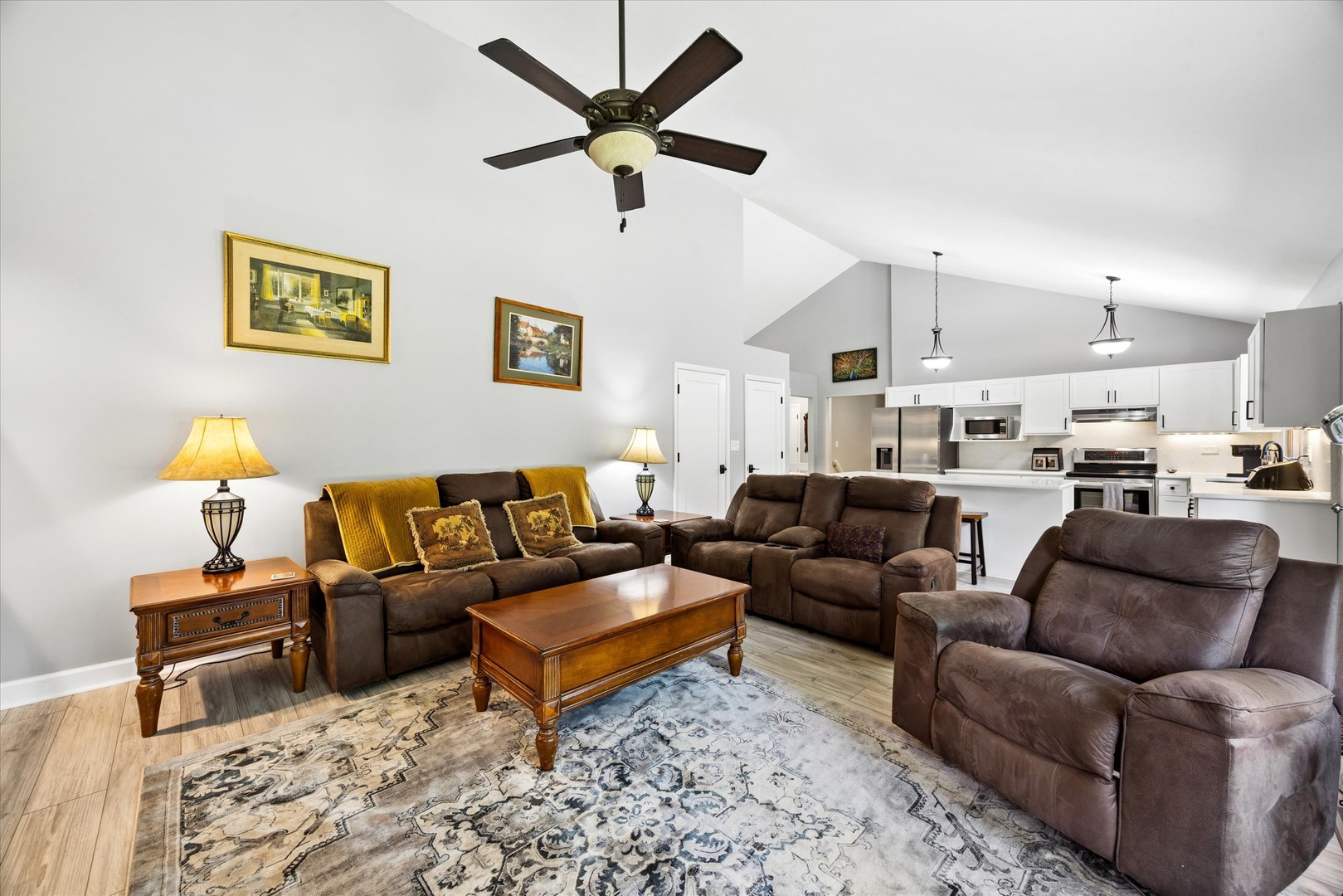 1153 Brighton Road Naperville, IL 60563 - Photo 8 of 32