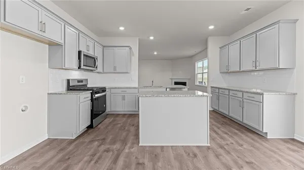 $491,175 | 300 Sefton Drive, Jamestown, NC 27282