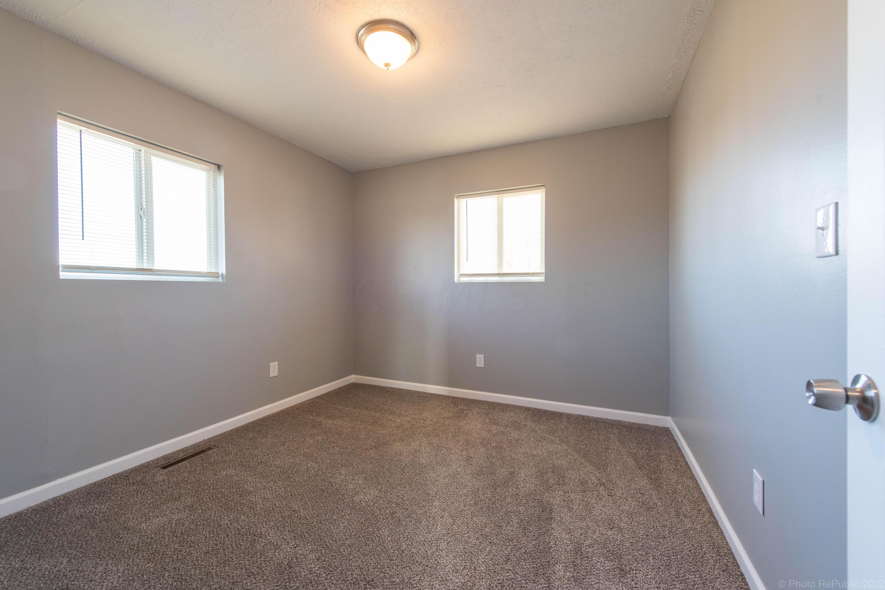 1077 Rumsey Road Columbus, OH 43207 - Photo 19 of 34 Bedroom 2