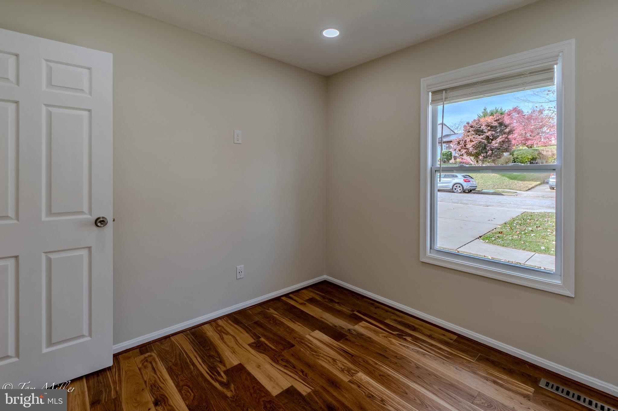 9544 Gunhill Circle Nottingham, MD 21236 - Photo 32 of 56 a view of small space with wooden floor