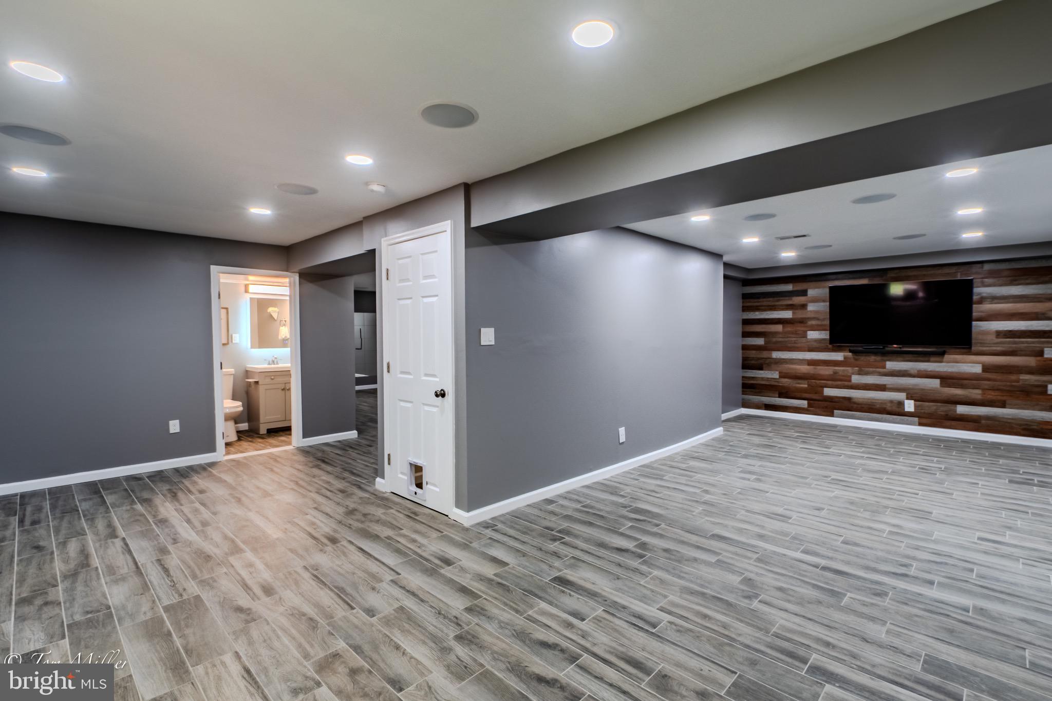 9544 Gunhill Circle Nottingham, MD 21236 - Photo 35 of 56 a view of empty room with wooden floor