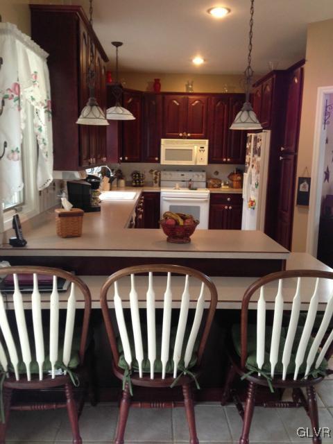 2954 Oakland Road Bethlehem, PA 18017 - Photo 6 of 27 Gallery Image 6