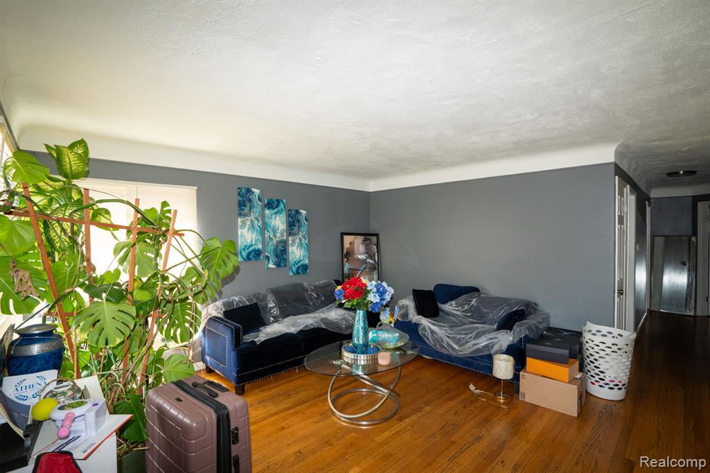 16821 East 8 Mile Road Eastpointe, MI 48021 - Photo 5 of 31