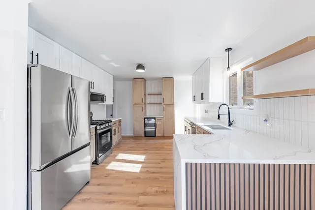 $399,900 | 2N281 Bloomingdale Road, Glendale Heights, IL 60139