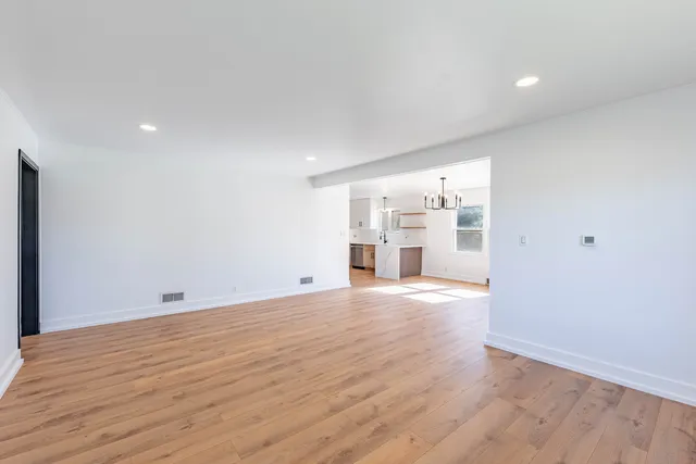 $399,900 | 2N281 Bloomingdale Road, Glendale Heights, IL 60139