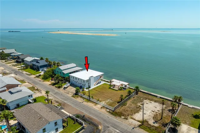 $950,000 | 204 Bayshore Drive, Ingleside, TX 78362