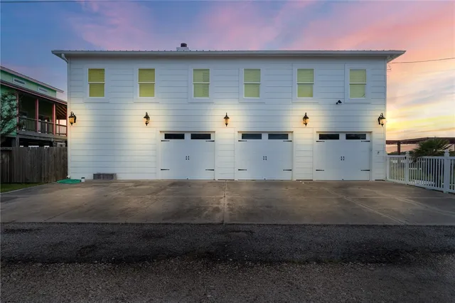 $950,000 | 204 Bayshore Drive, Ingleside, TX 78362