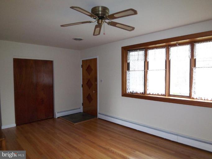 7613 Sparrows Point Boulevard Sparrows Point, MD 21219 - Photo 17 of 18 Entry