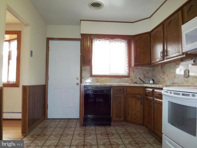 7613 Sparrows Point Boulevard Sparrows Point, MD 21219 - Photo 7 of 18 Kitchen