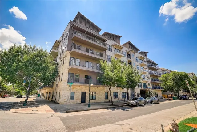 $1,995 | 2515 Pearl Street, Unit 606, Austin, TX 78705