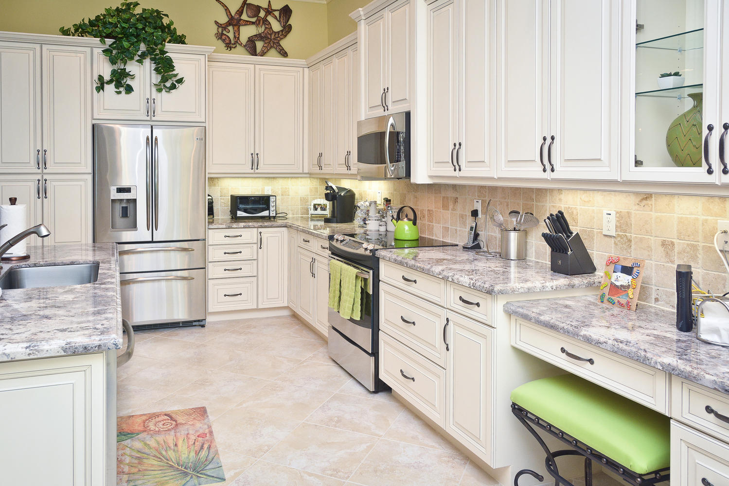 10597 Regatta Ridge Road Boynton Beach, FL 33473 - Photo 4 of 43 Gourmet Kitchen