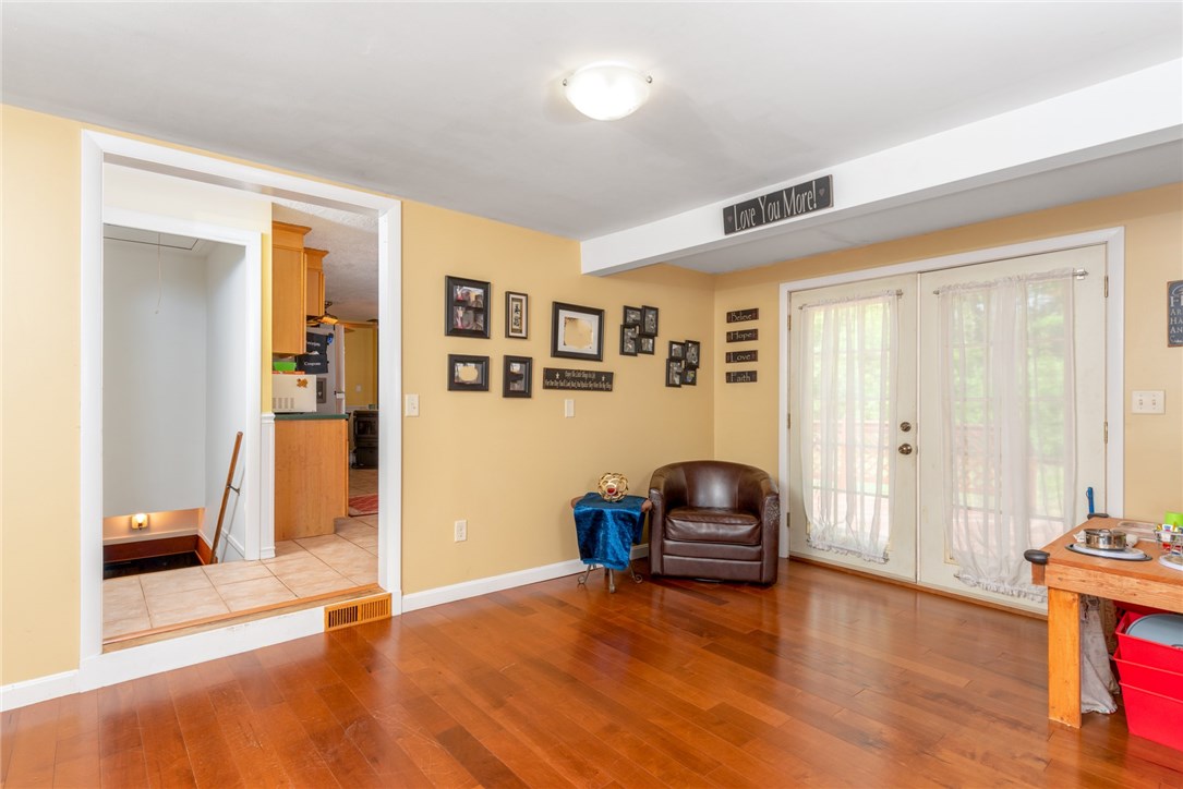 238 Macarthur Road Woonsocket, RI 02895 - Photo 18 of 25