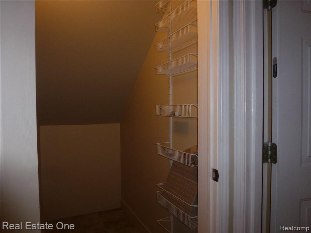 5287 Brookemonte Circle, Unit 331 Rochester, MI 48306 - Photo 25 of 38