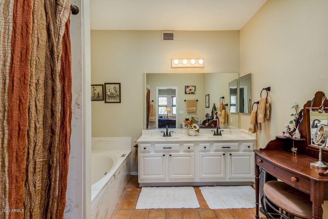 5554 North Arizona Road Apache Junction, AZ 85119 - Photo 14 of 30 Master Bath