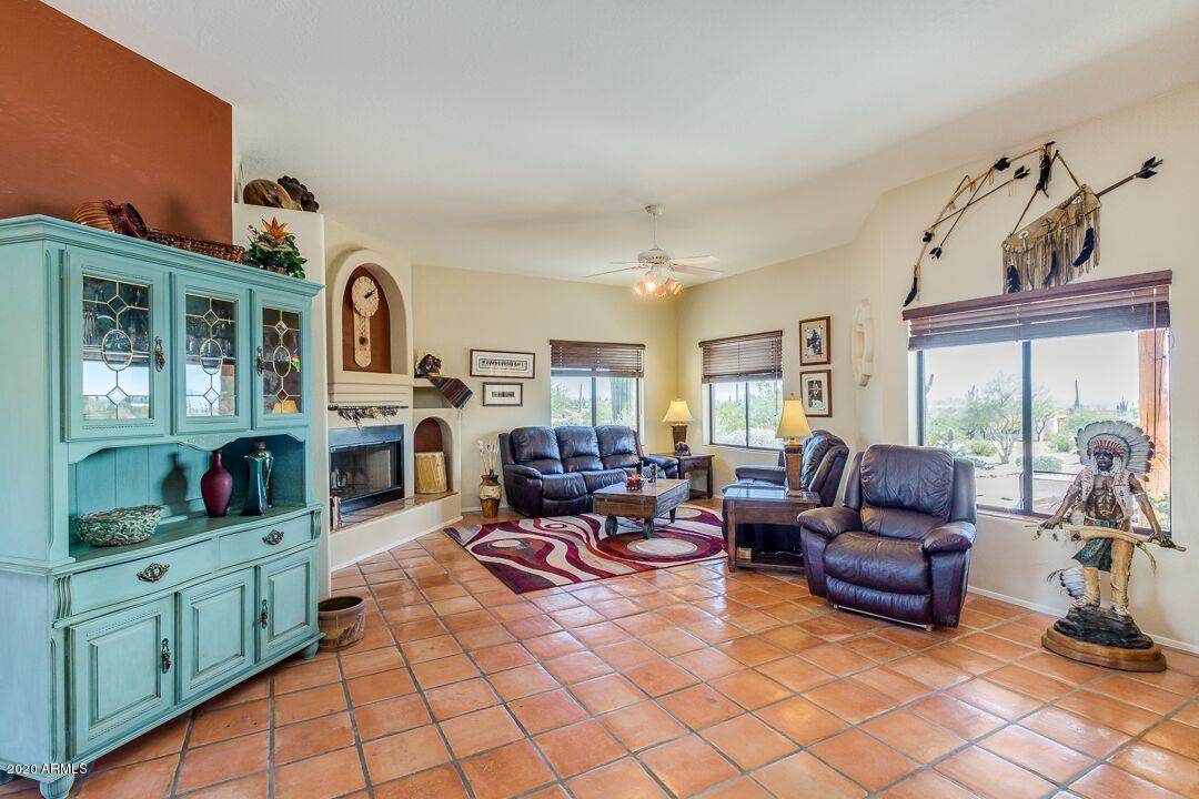 5554 North Arizona Road Apache Junction, AZ 85119 - Photo 6 of 30 Living Room 2