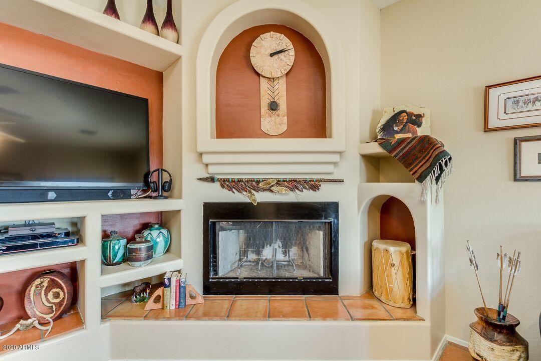 5554 North Arizona Road Apache Junction, AZ 85119 - Photo 8 of 30 Fireplace