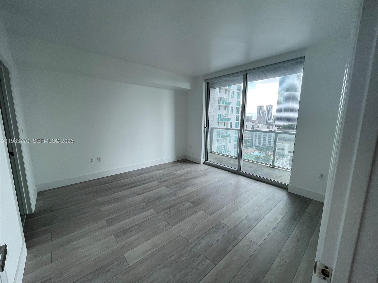 55 Southeast 6th Street, Unit 2003 Miami, FL 33131 - Photo 20 of 26