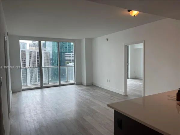 $4,200 | 55 Southeast 6th Street, Unit 2003, Miami, FL 33131